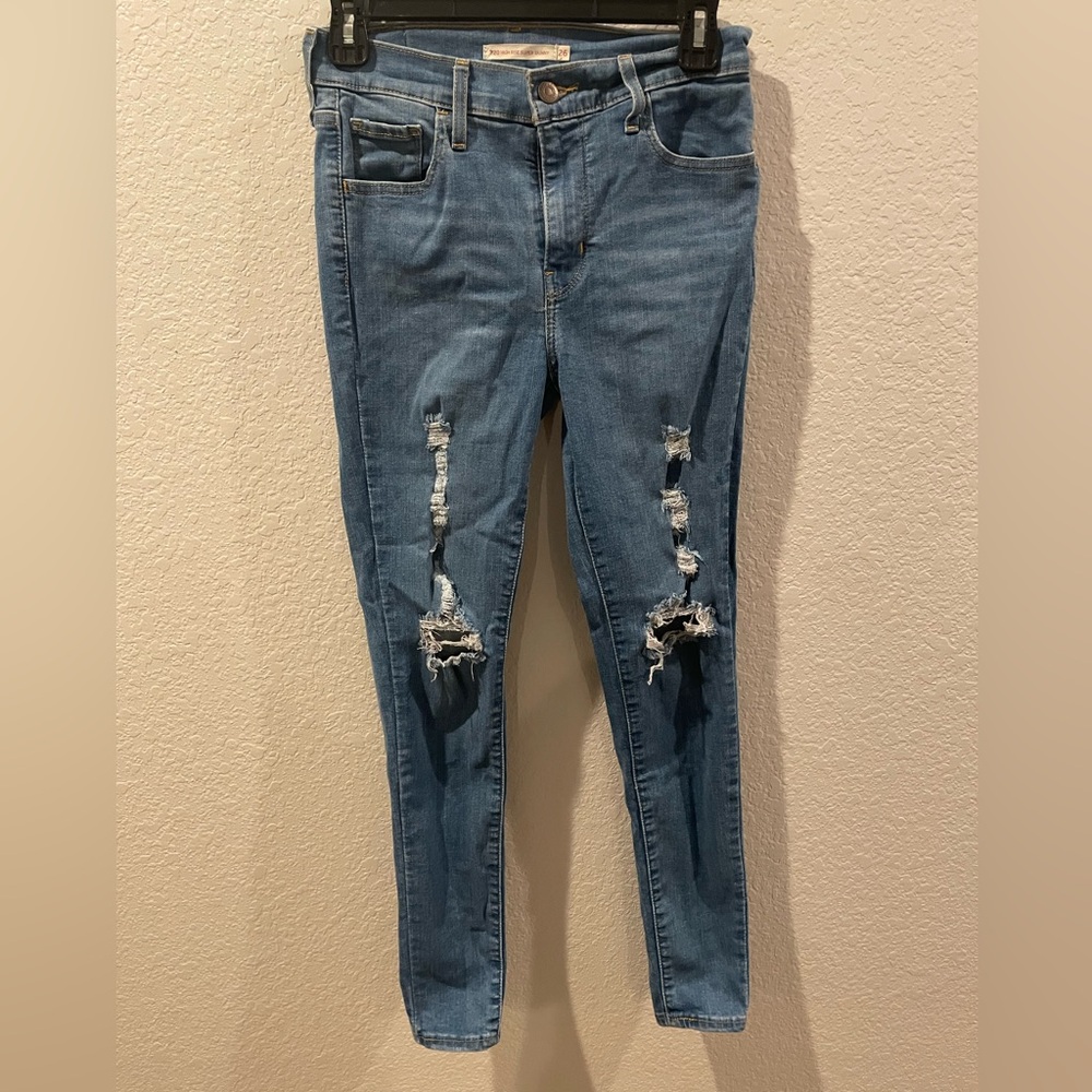 LEVI 720 High Rise Super Skinny Jeans - Size: 26